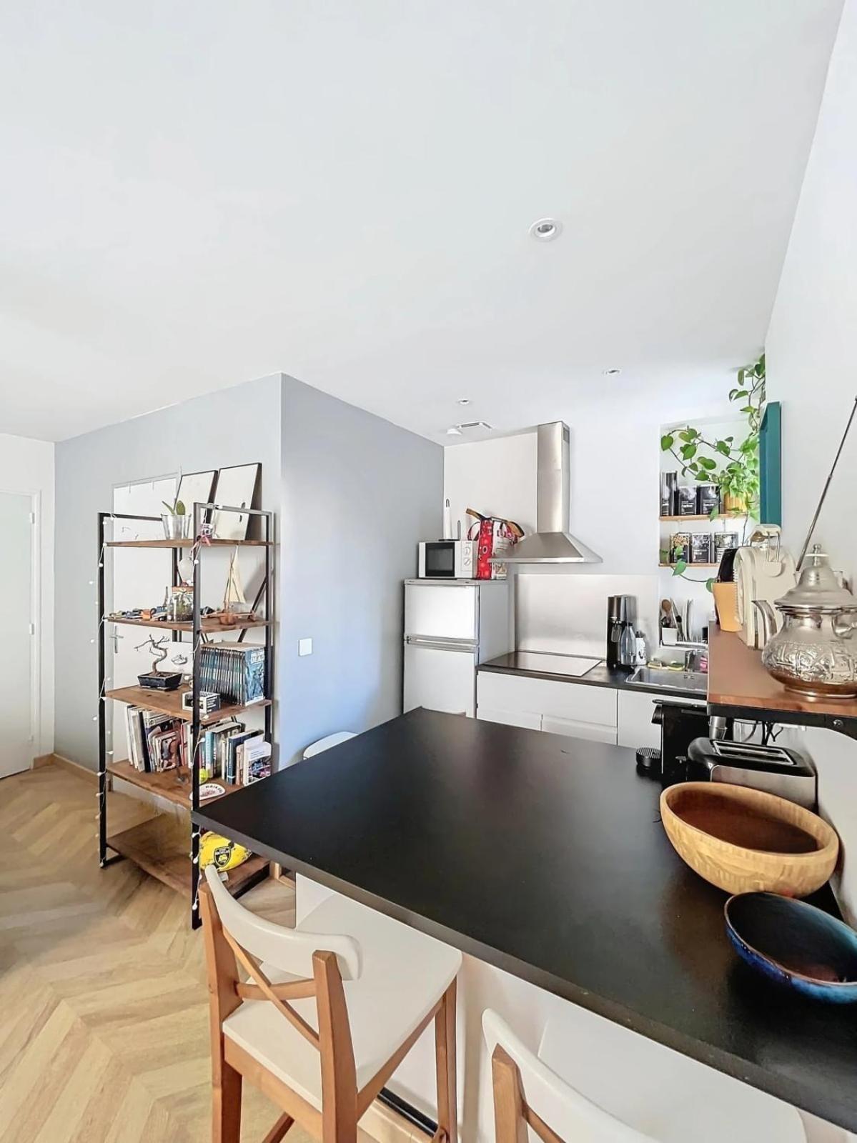 Appartamento Charming 2-room Getaway Near Le Marais Parigi